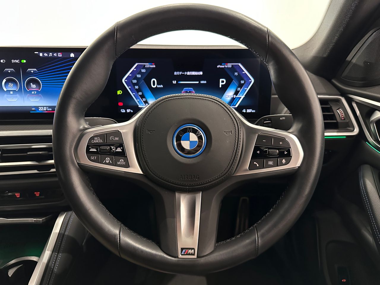 G26 i4 eDrive40 RHD
