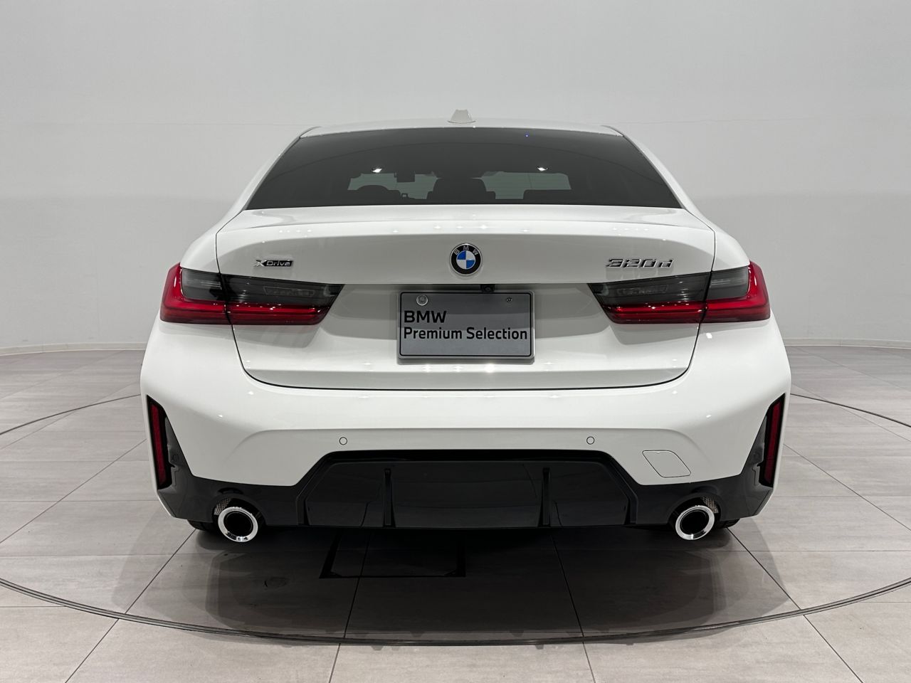 320d xDrive Berline RHD