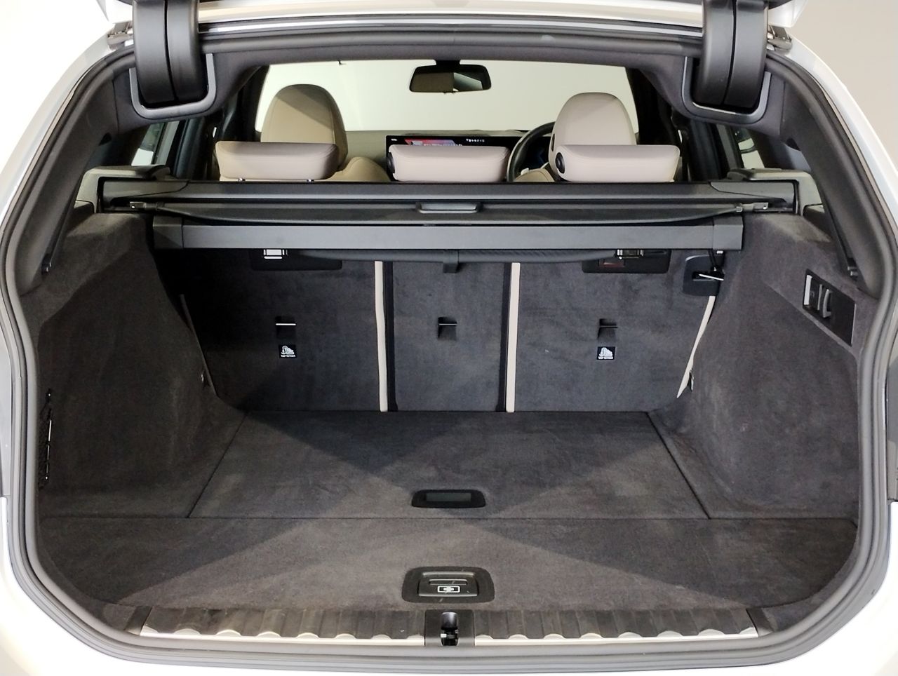 G21 320i Touring LCI RHD