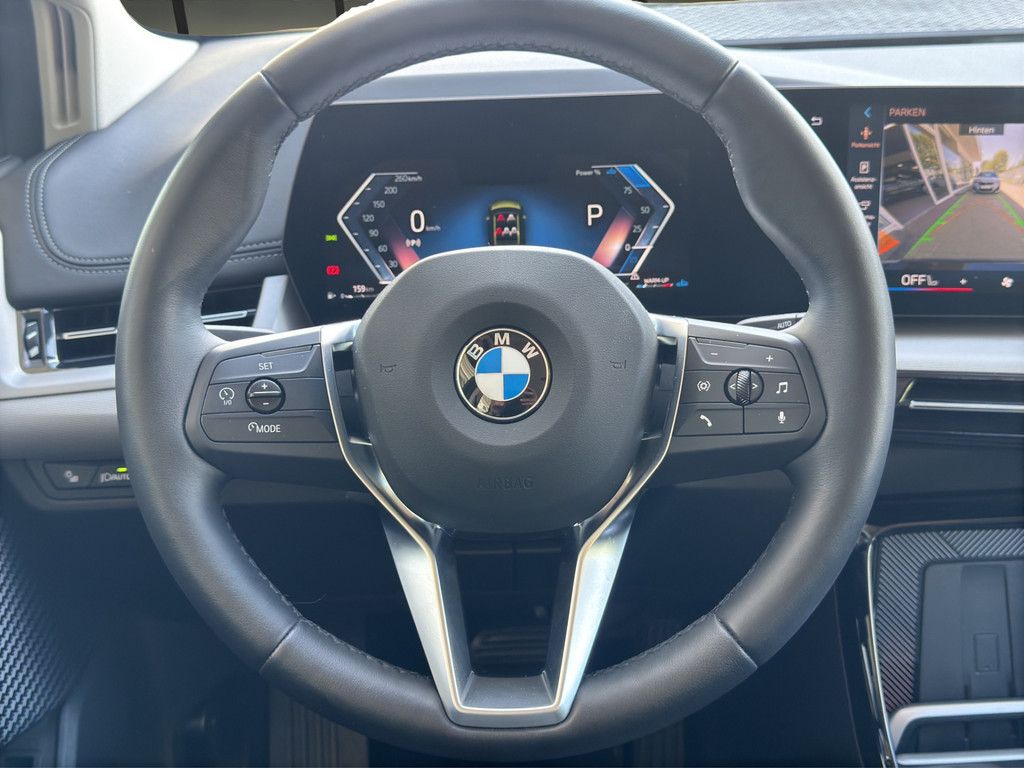 BMW 216