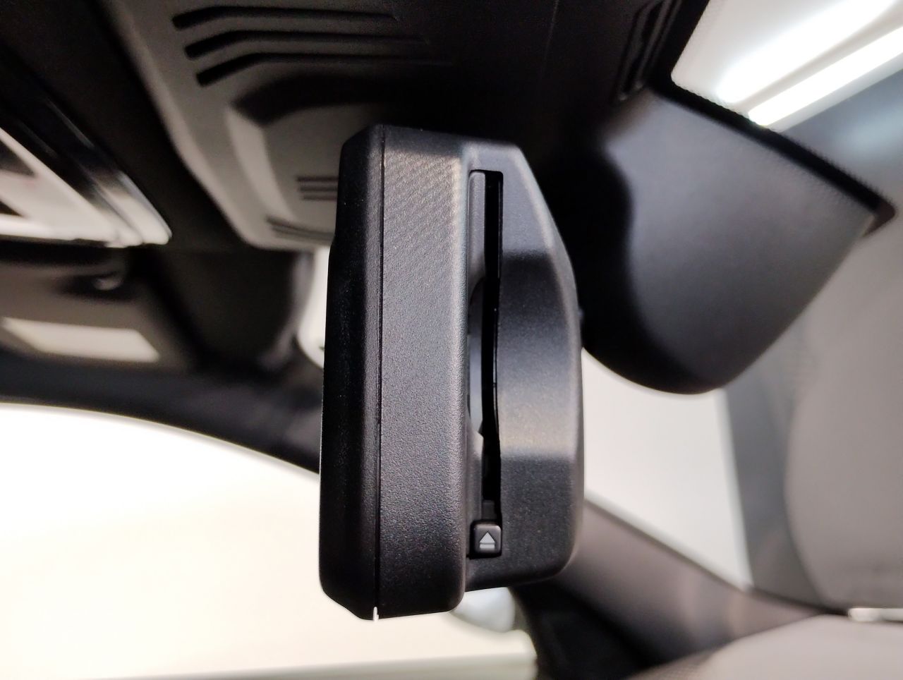 G20 330i Saloon RHD MX