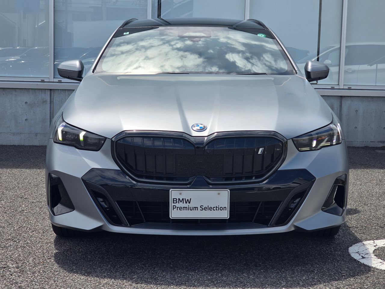 BMW i5 eDrive40 M Sport RHD