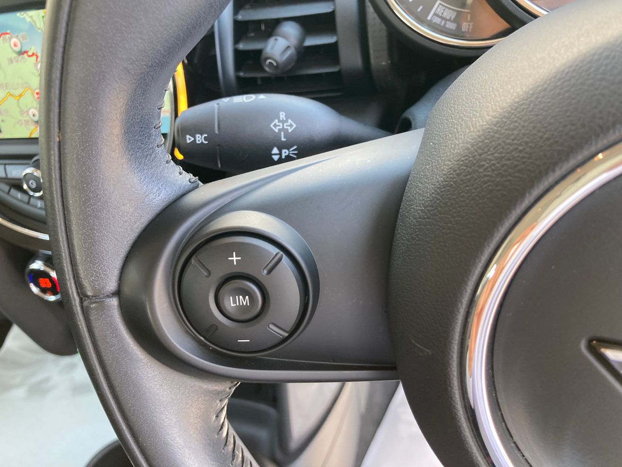 MINI F55 Cooper D 5dr Hatch LCI