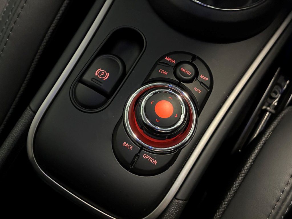 MINI CROSSOVER COPPER SD ALL4