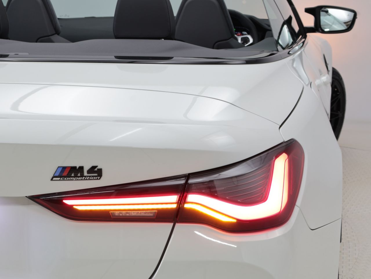 G83 M4 Competition M xDrive Competition RHD
