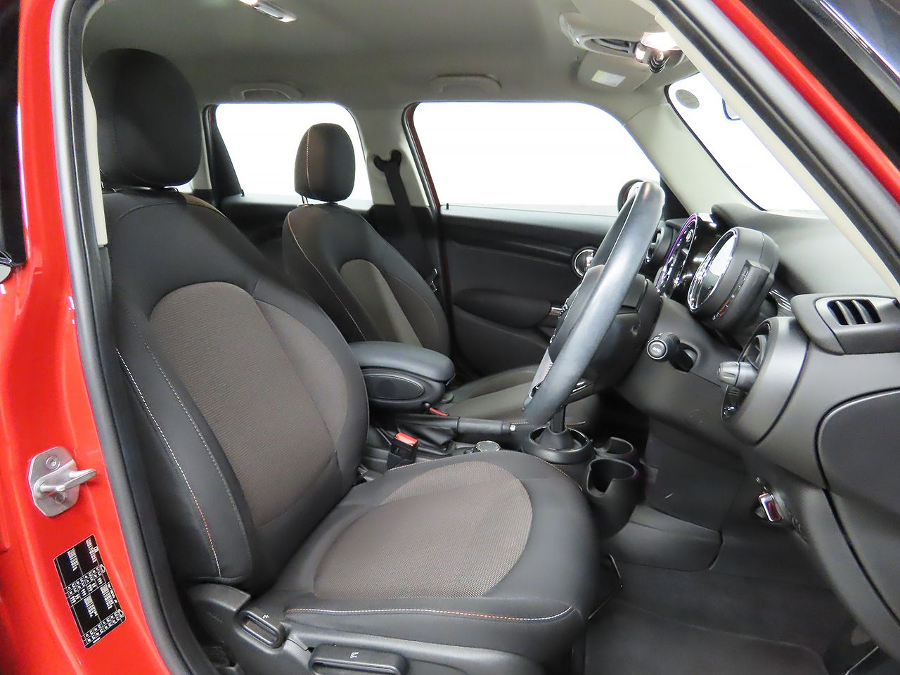 F55 MINI Cooper 5-Door Hatch LCI