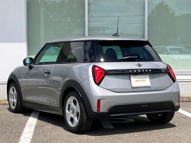 F66 MINI Cooper C 3Dr