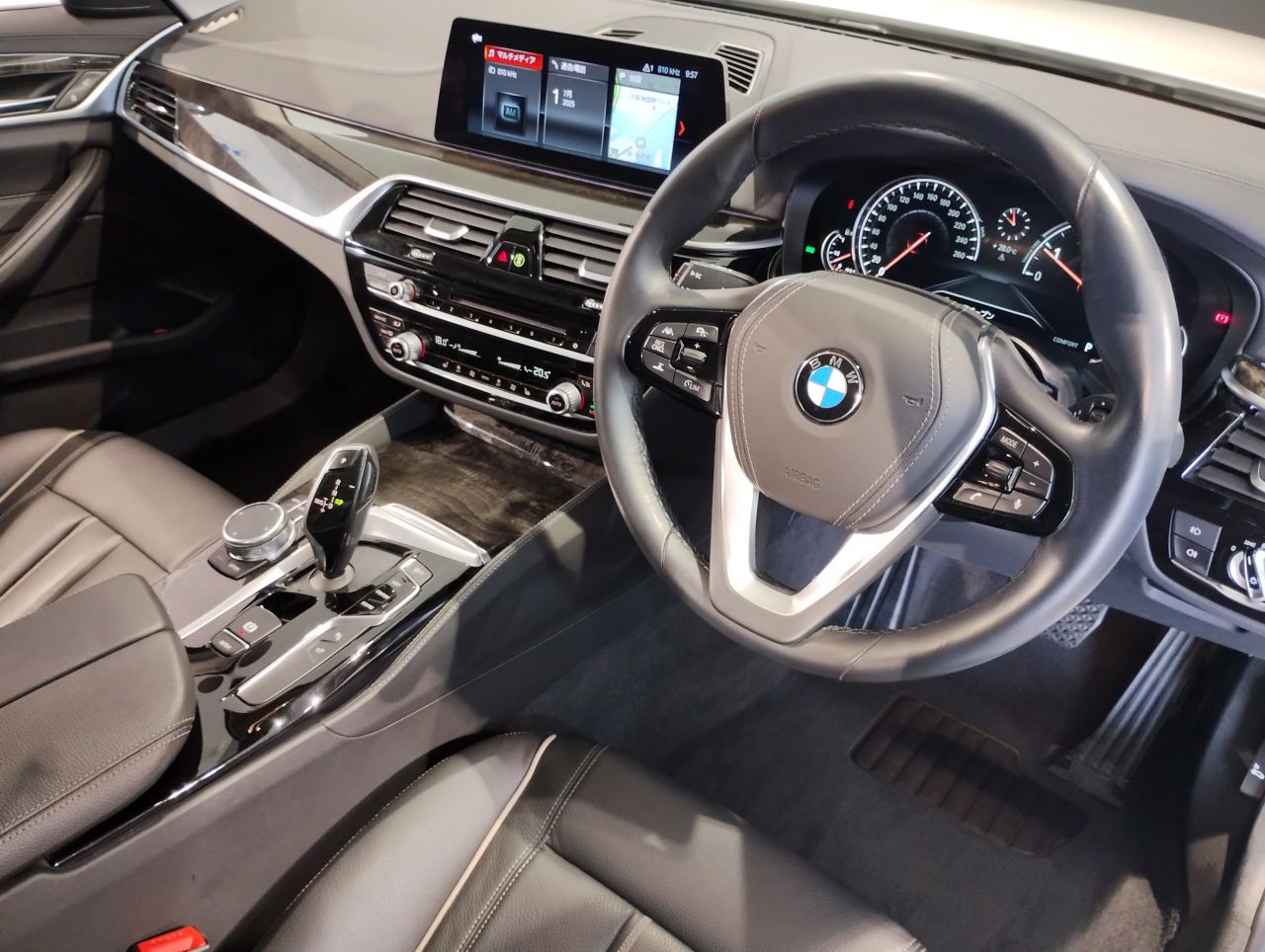 530I