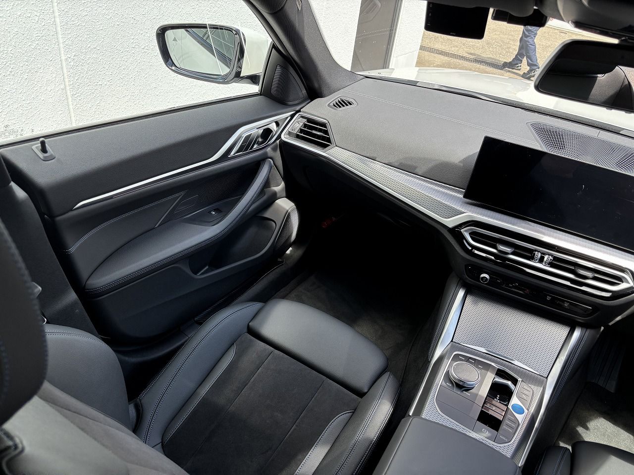 G26 i4 eDrive40 RHD