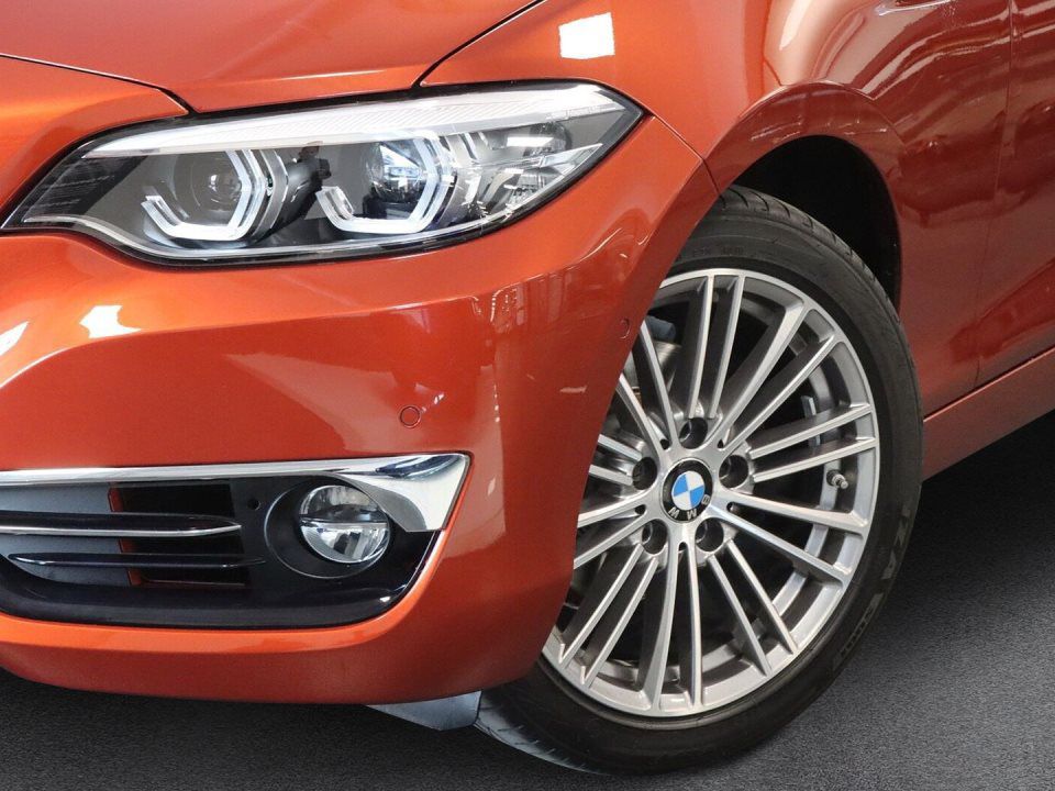 BMW 218