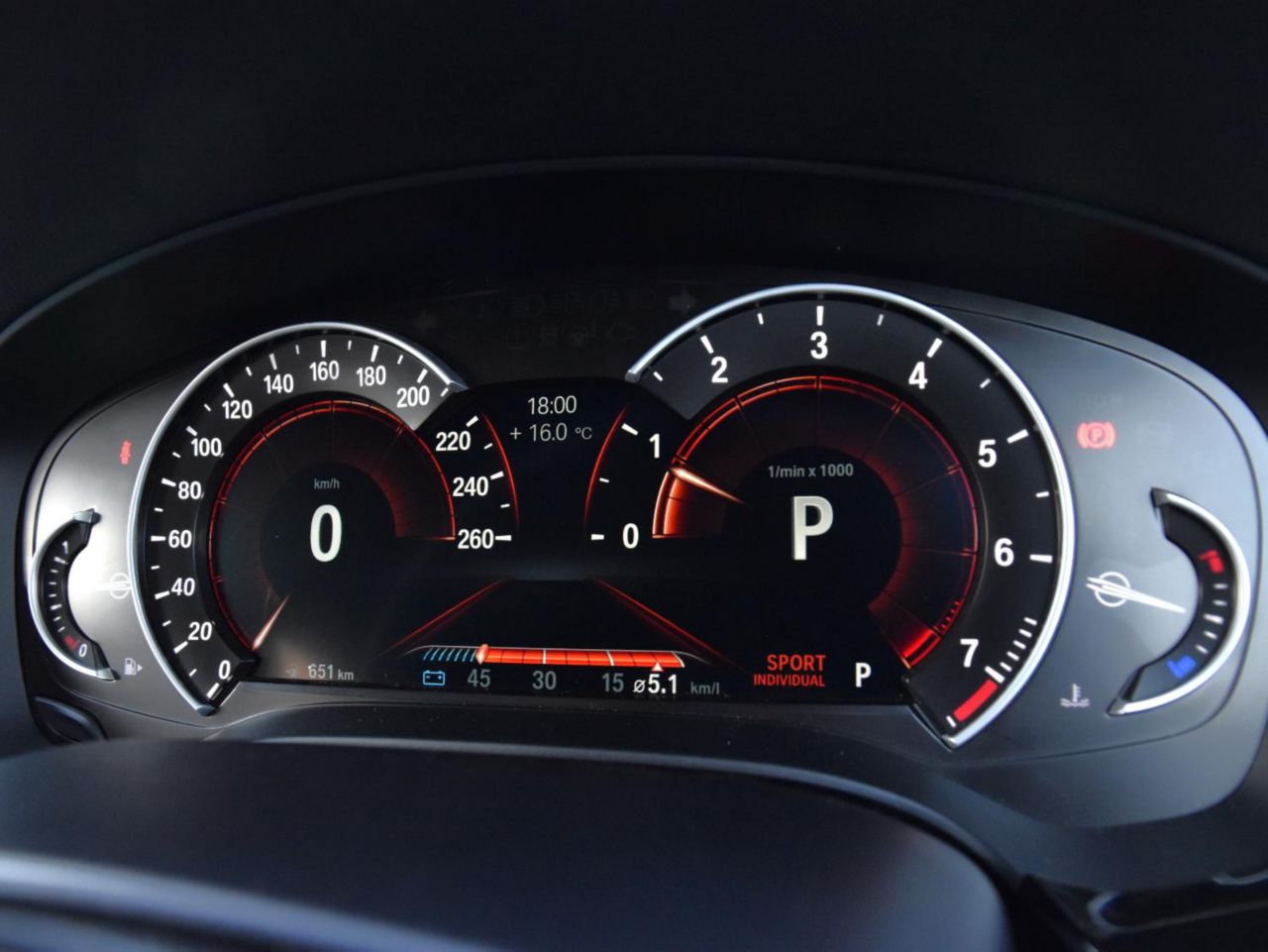 523I