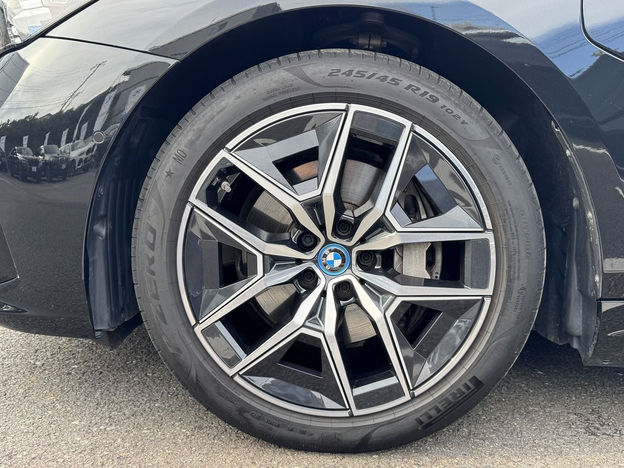 BMW i5 eDrive40 Sedan RHD