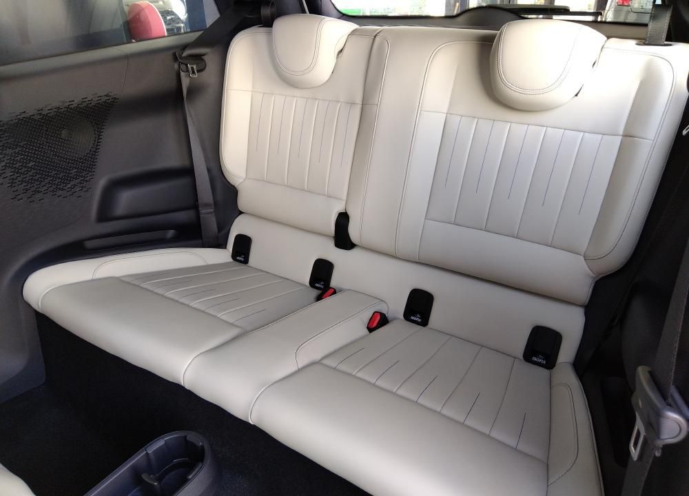 J01 MINI Cooper SE