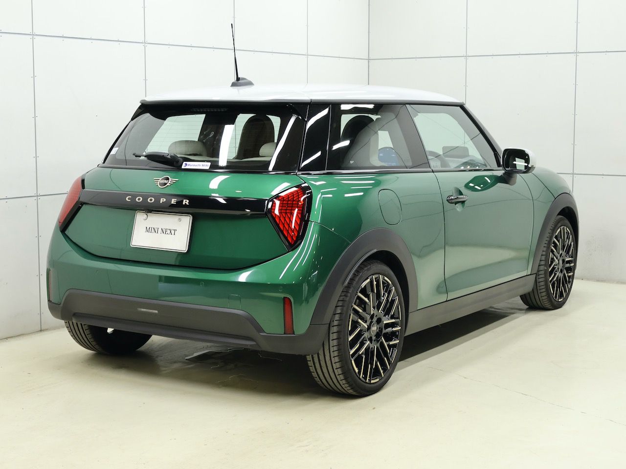 F66 MINI Cooper C 3Dr