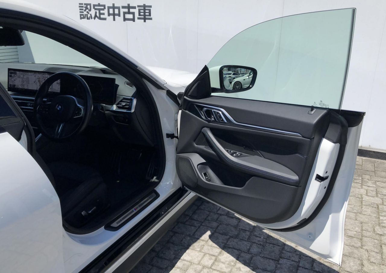G26 i4 eDrive35 RHD