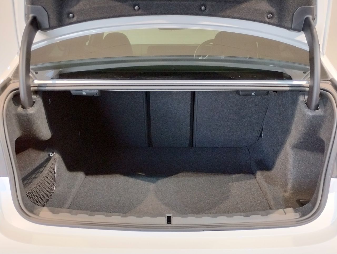 G20 320i Saloon LCI RHD MX