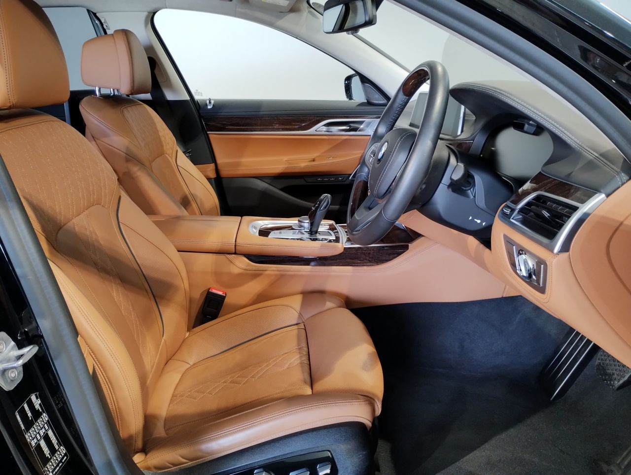 G12 740Li Saloon LCI