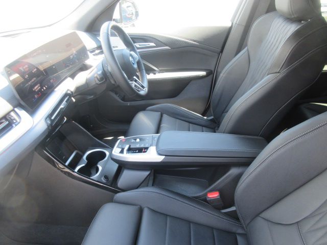 iX2 xDrive30 MSP