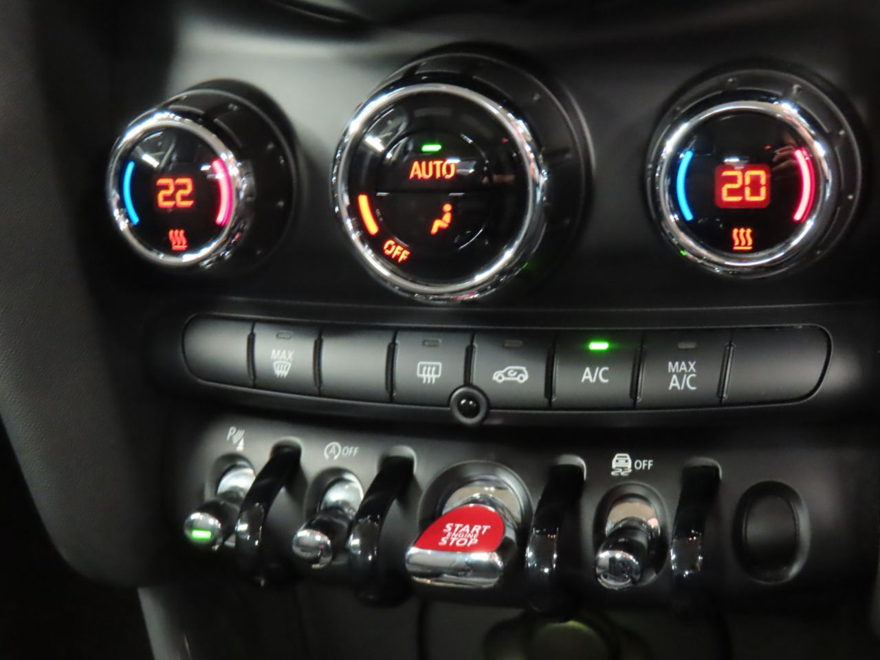 F56 MINI Cooper 3-Door Hatch LCI