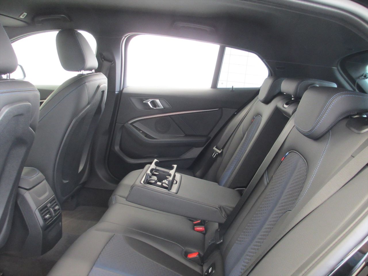 F40 118d Sports Hatch 5-door B47 2.0d