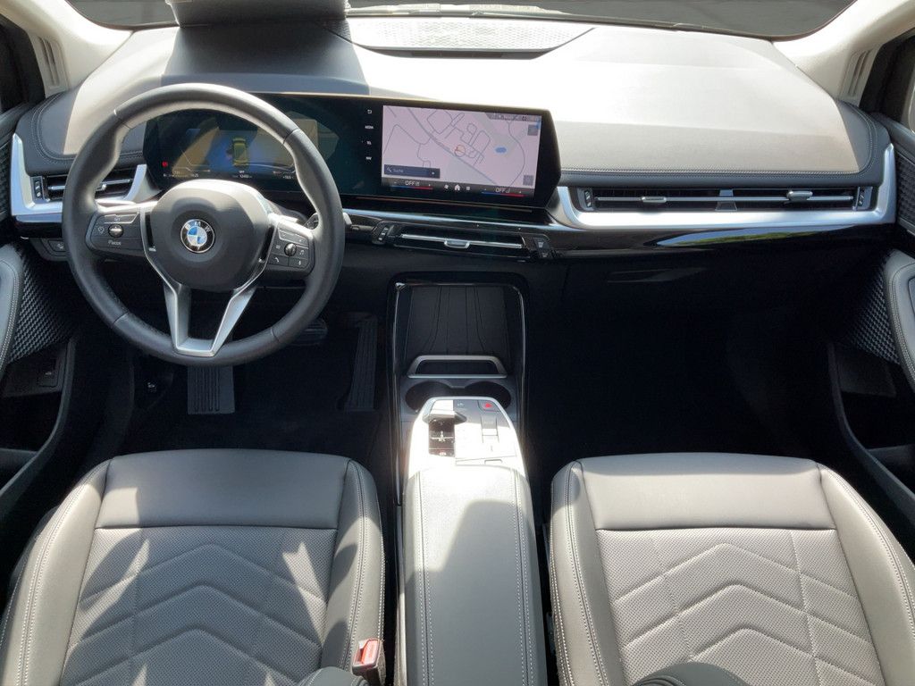 BMW 216