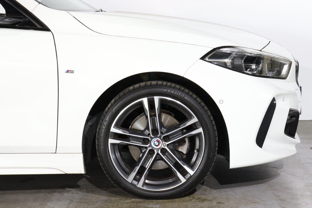 F40 118d Sports Hatch 5-door B47 2.0d