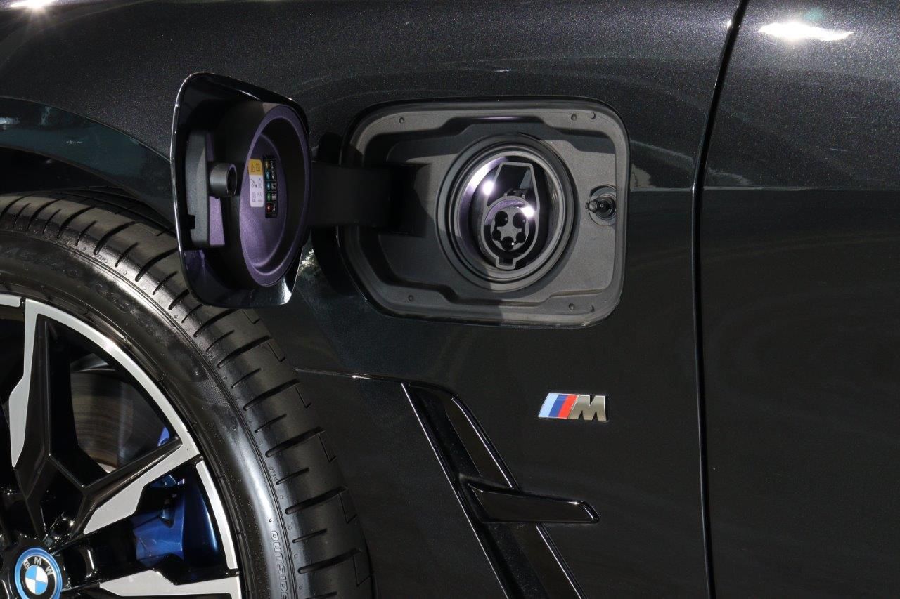 G26 i4 M50 RHD