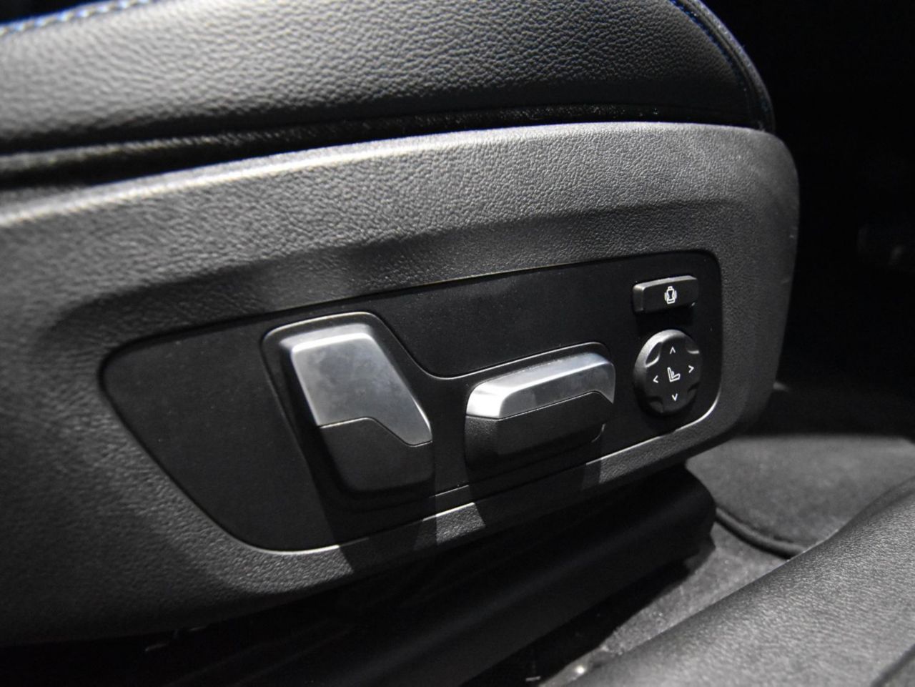 G20 M340i xDrive Saloon RHD