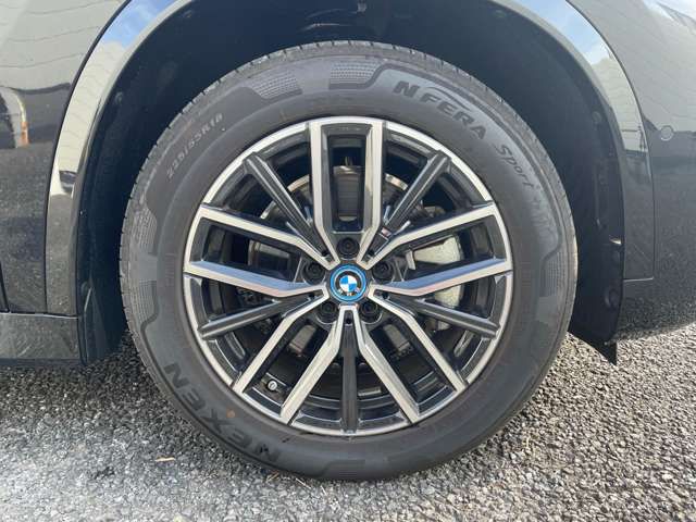 U11 iX1 xDrive30