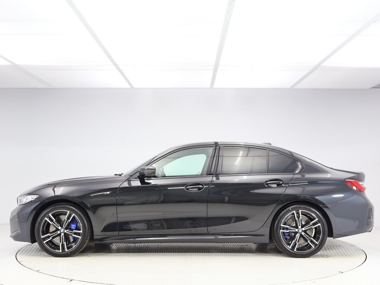 G20 320i Saloon LCI RHD MX