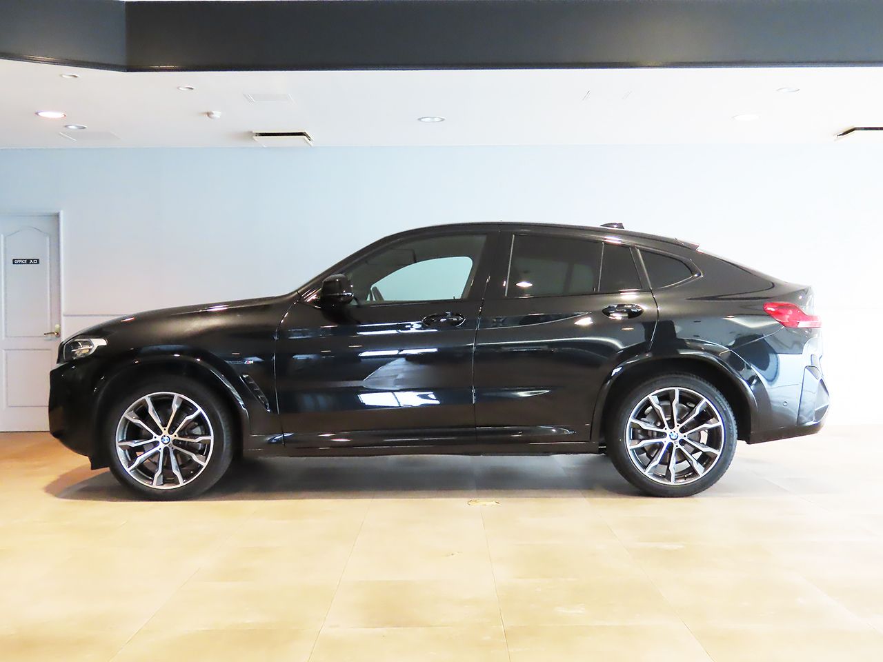 X4 xDrive20d RHD