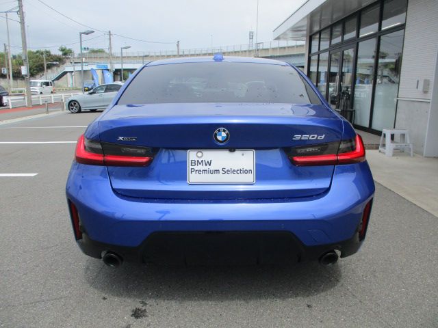 320d xDrive Berline RHD