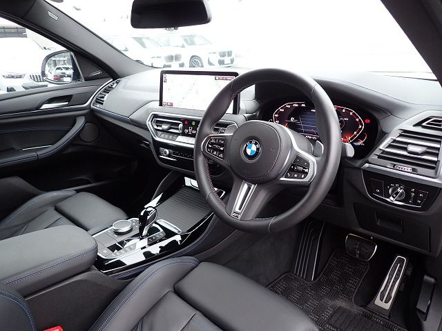 G02 X4 M40i RHD LCI