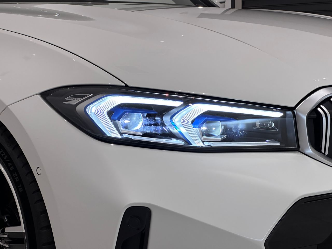 318i Touring RHD
