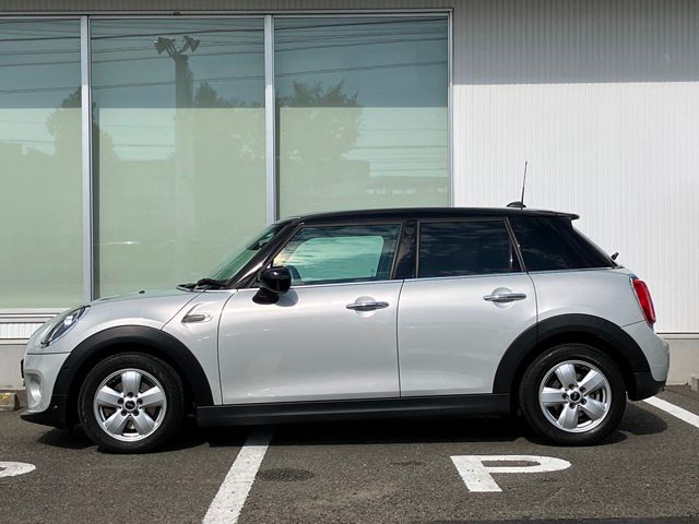 F55 MINI Cooper 5-Door Hatch LCI
