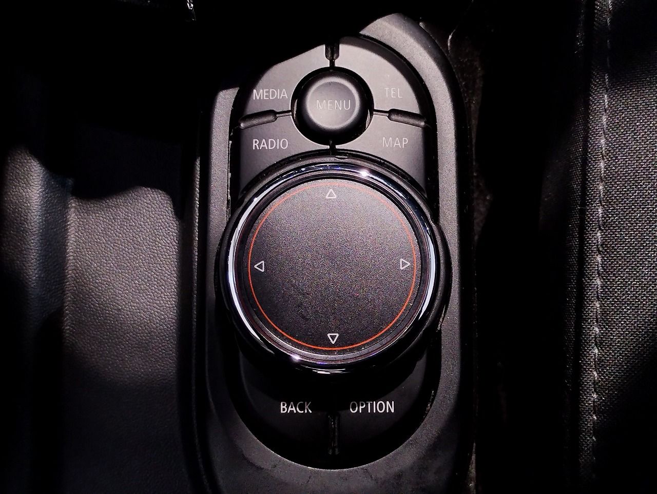 F56 COOPER S D(AT)