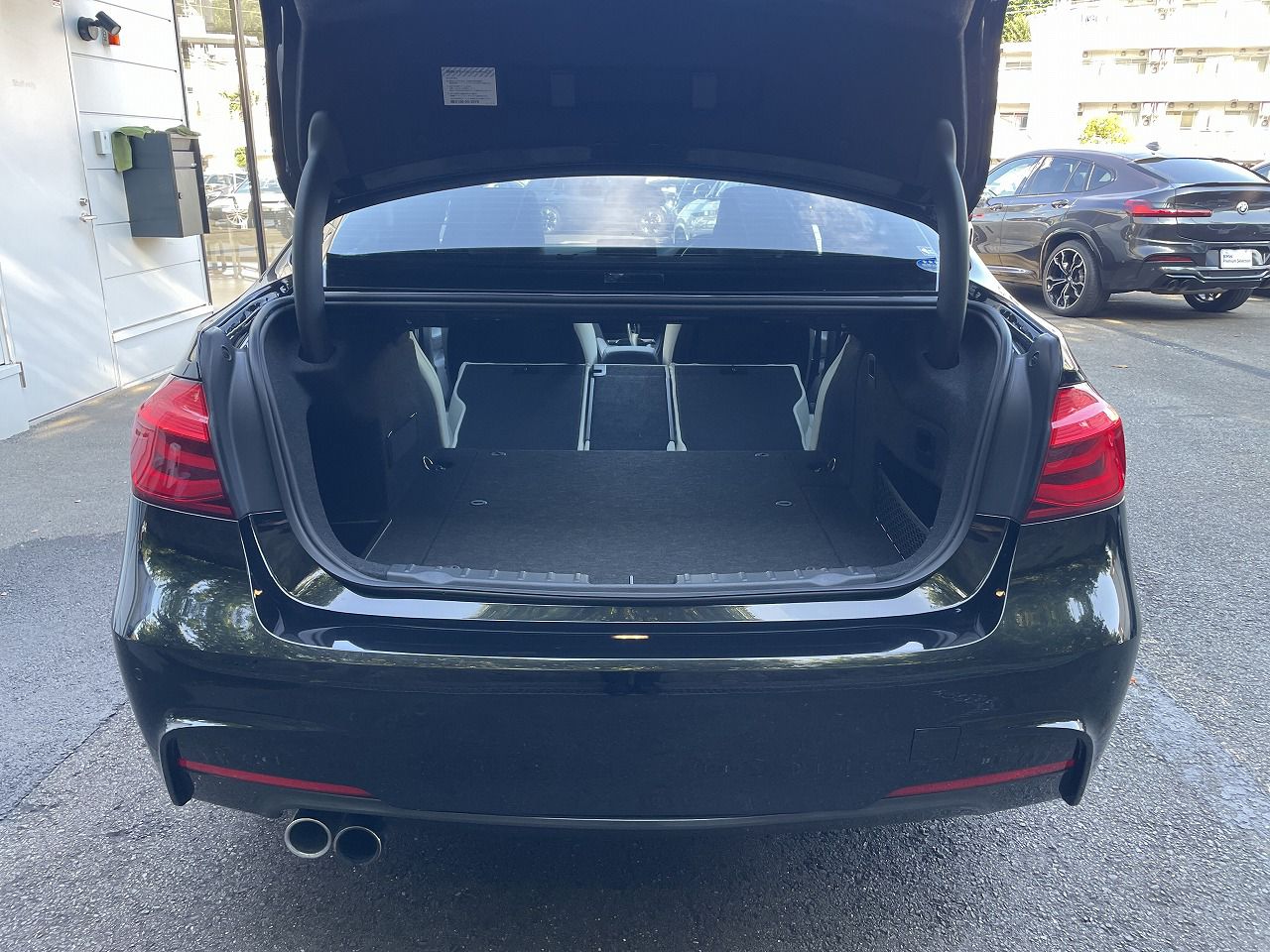 330E IPERFORMANCE SEDAN RHD