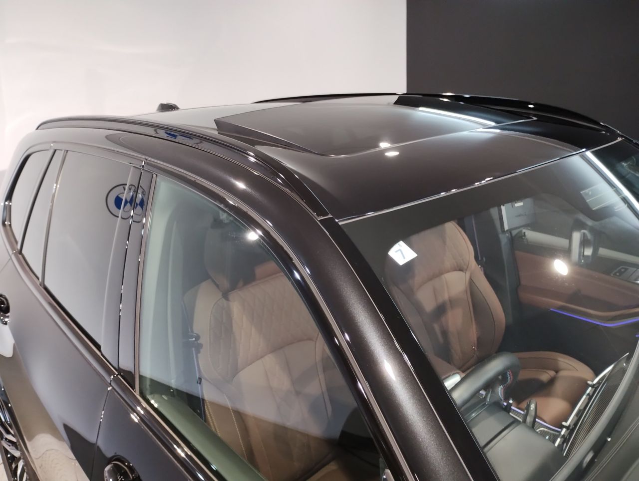 X5 M60i xDrive RHD