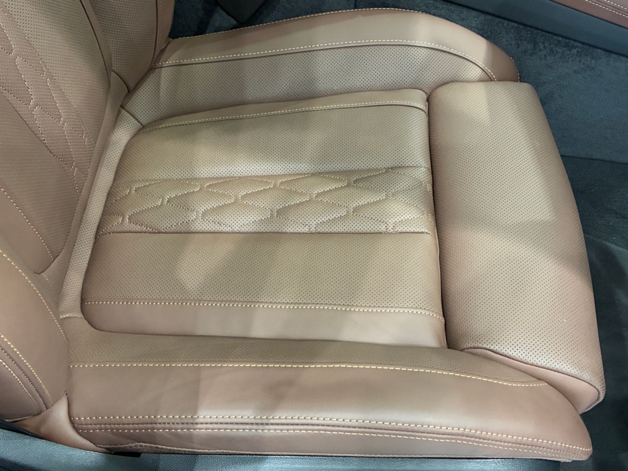 X7 xDrive40d RHD US