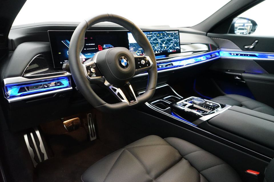 BMW 740