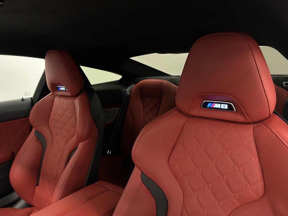 BMW M8
