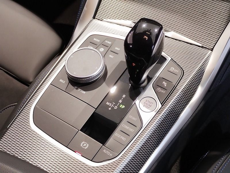 G26 420d xDrive Gran Coupe RHD