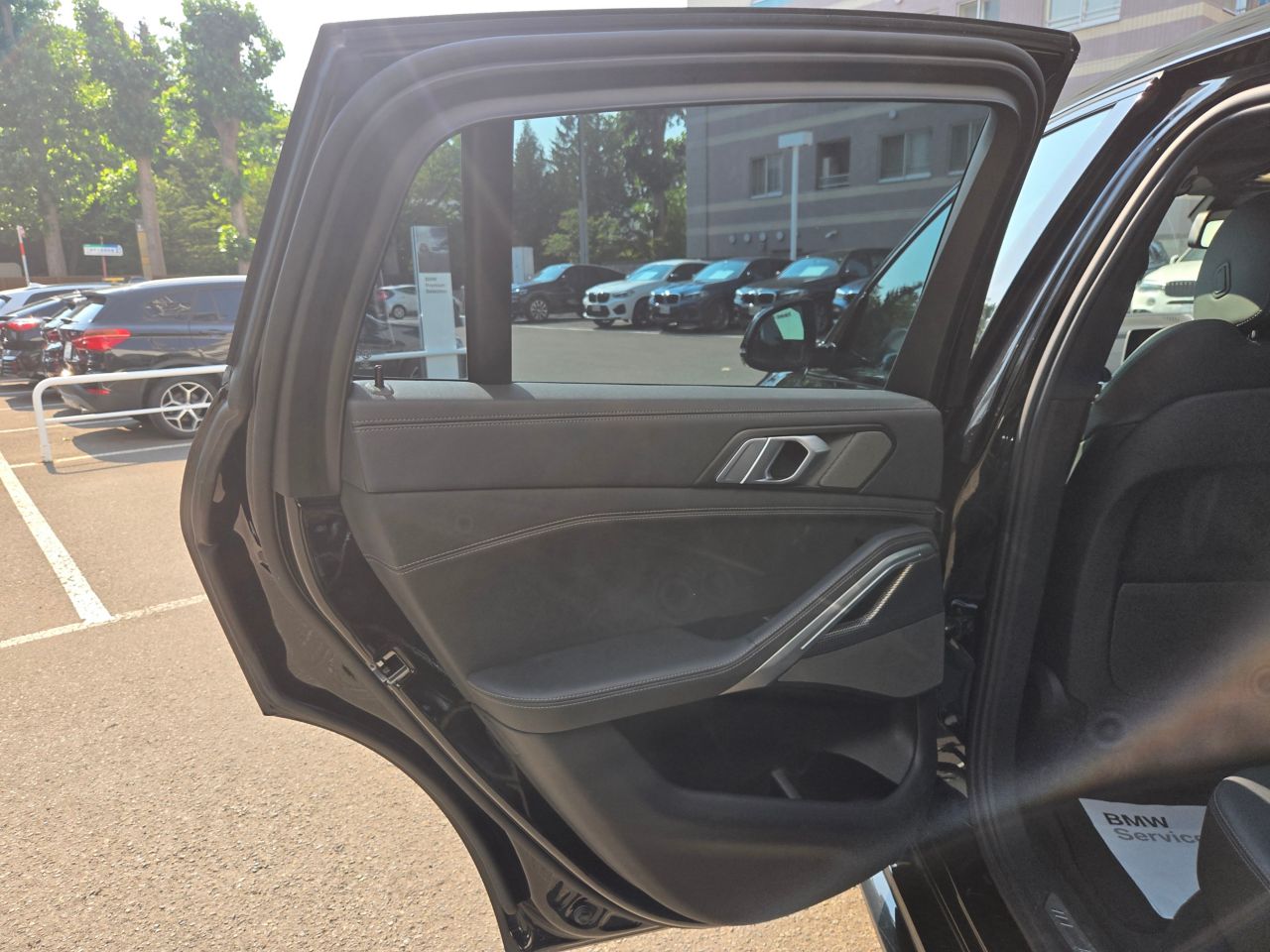 X* xDrive30d RHD