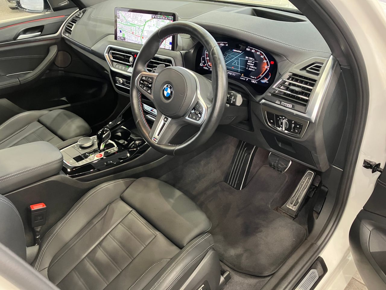 G01 X3 M40d RHD LCI ZA