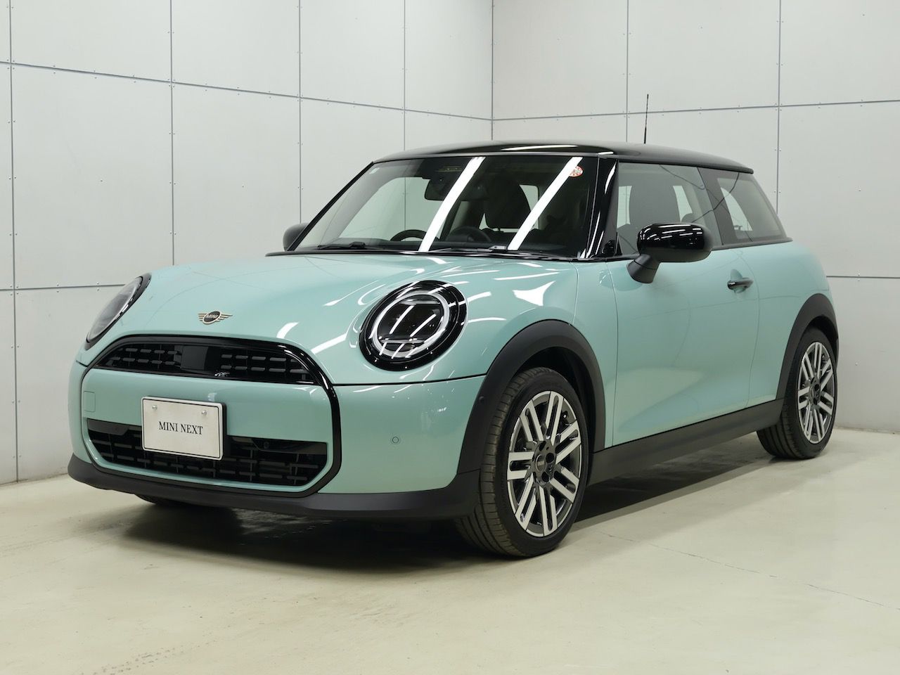 F66 MINI Cooper C 3Dr