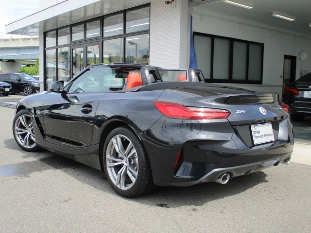 G29 z4 sDrive20i RHD