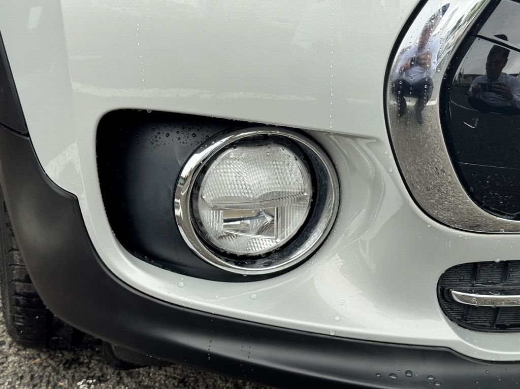 MINI CLUBMAN COOPER D