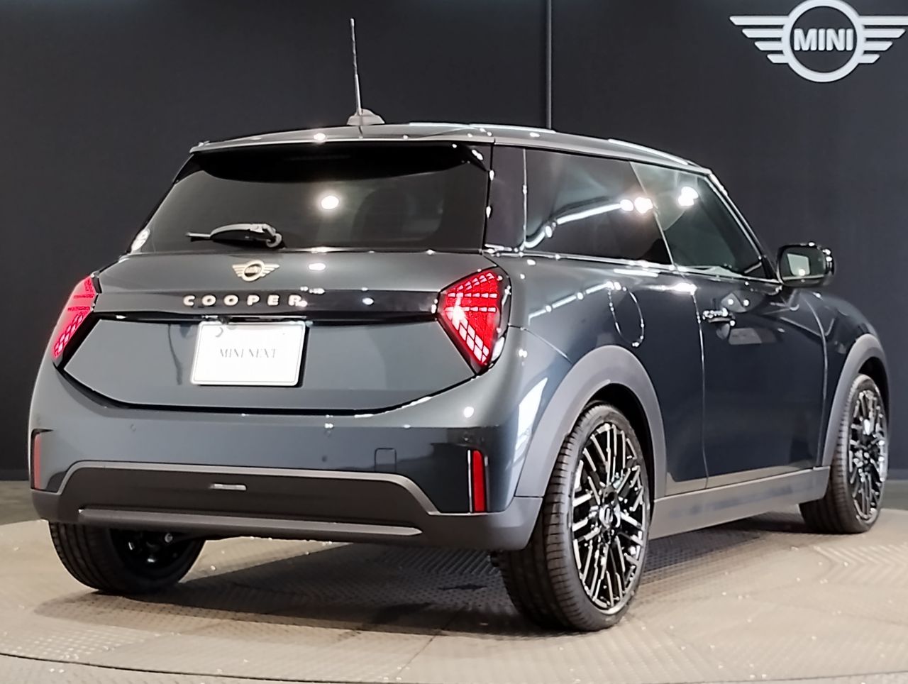 F66 MINI Cooper C 3Dr