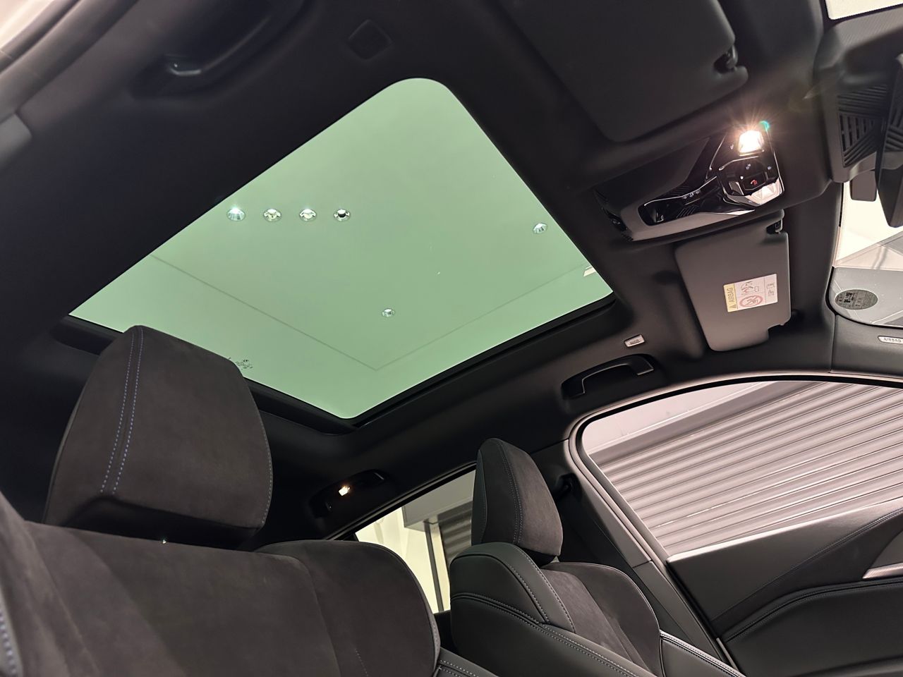 iX2 xDrive30 MSP