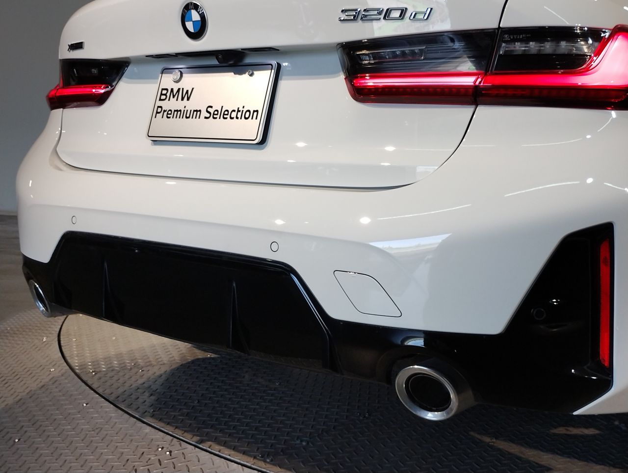 320d xDrive Berline RHD